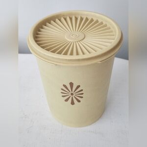 Vintage 1970s 6" Tupperware Container With Lid From England